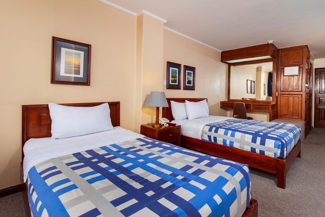 Hotel Presidente Cuenca Kültér fotó