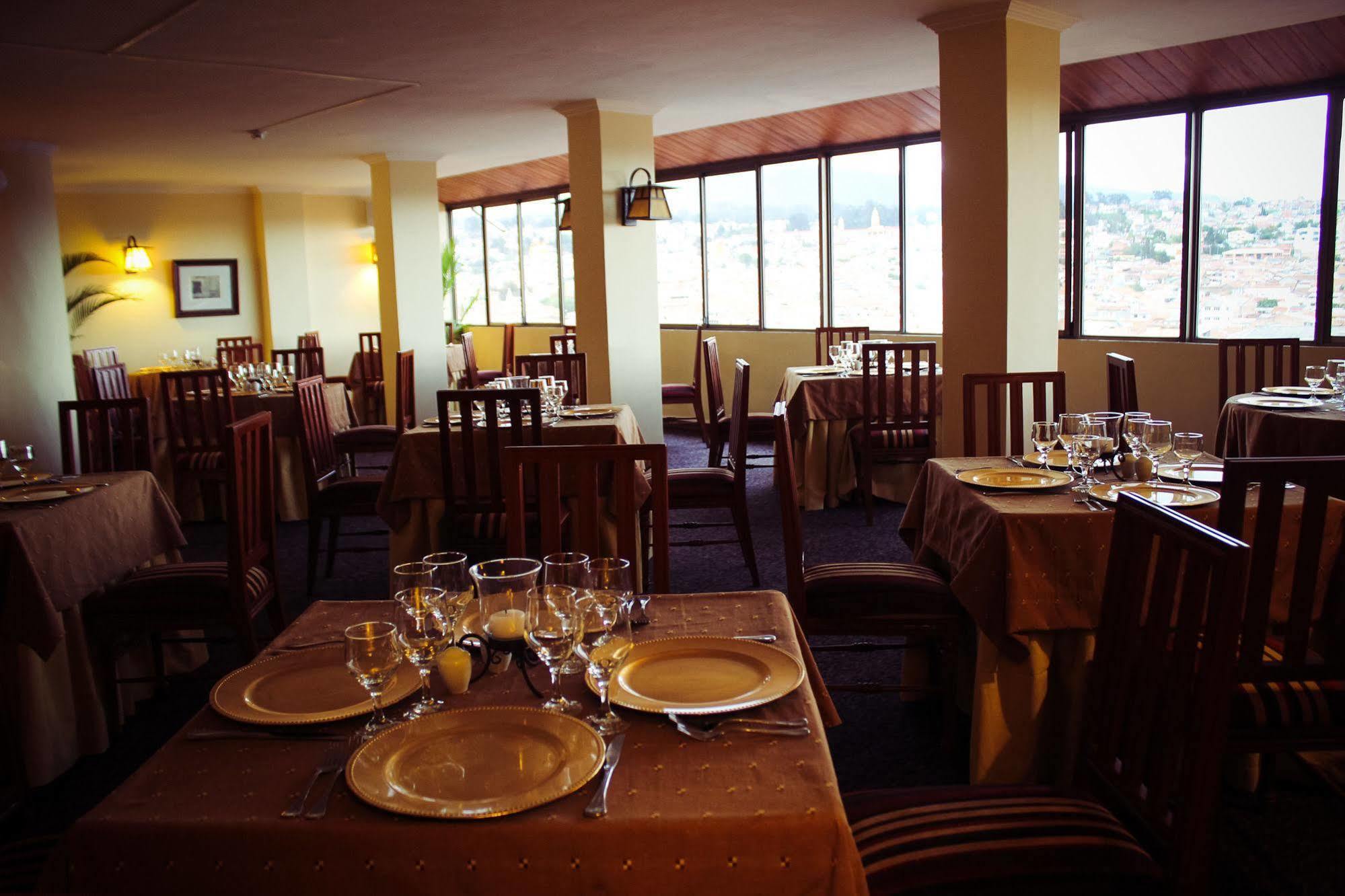 Hotel Presidente Cuenca Kültér fotó
