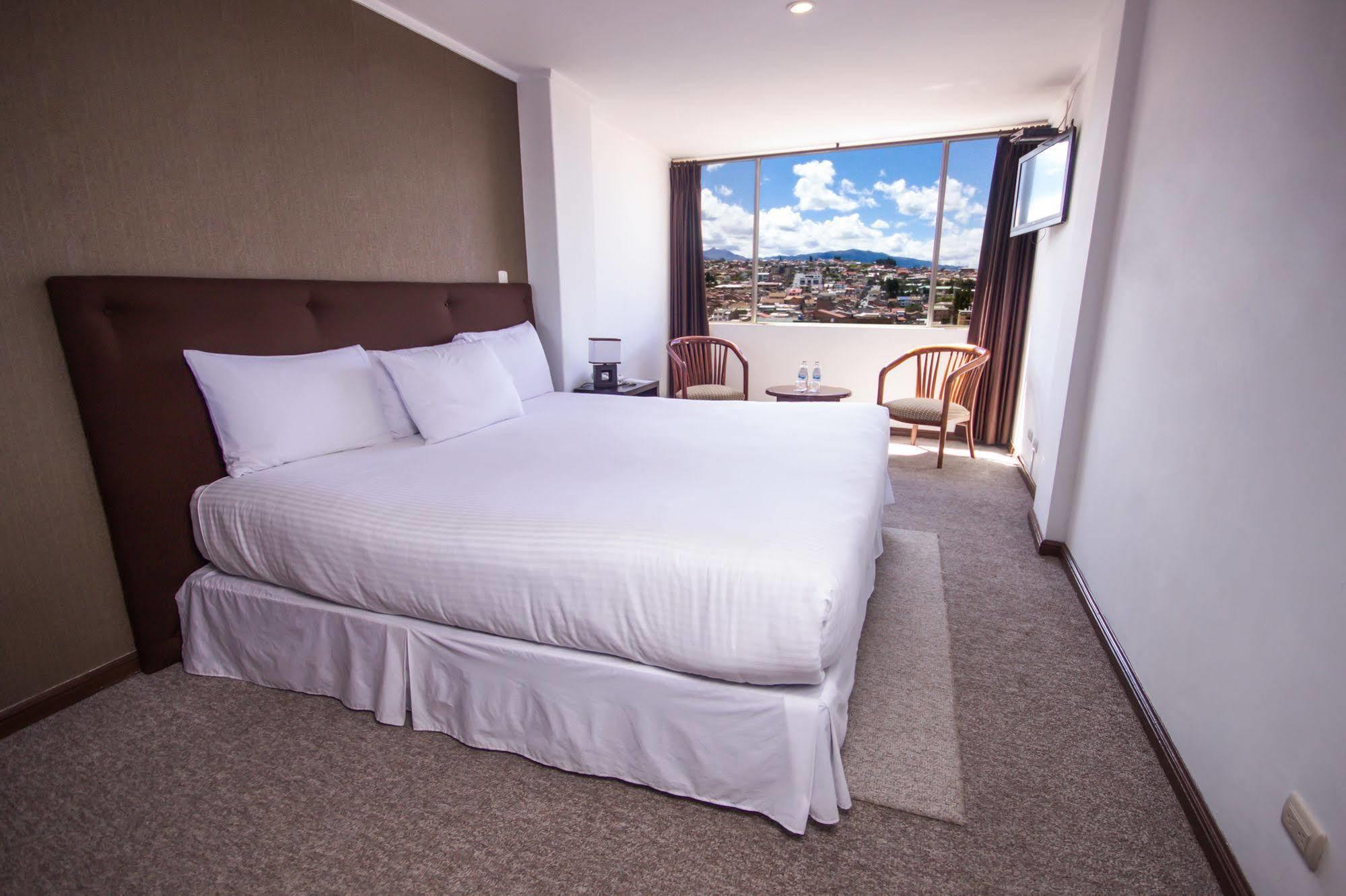 Hotel Presidente Cuenca Kültér fotó